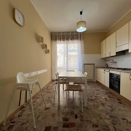 Appartamento Fronte Mare Con Balcone Vista Mare - 2 5 Posti Letto