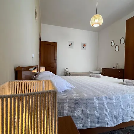 Fronte Mare Con Balcone Vista Mare - 2 5 Posti Letto Appartamento