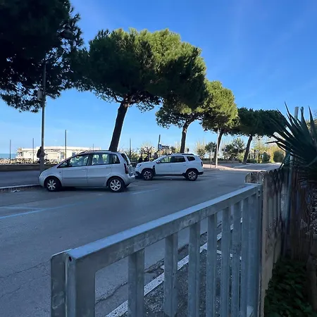 Appartamento Fronte Mare Con Balcone Vista Mare - 2 5 Posti Letto
