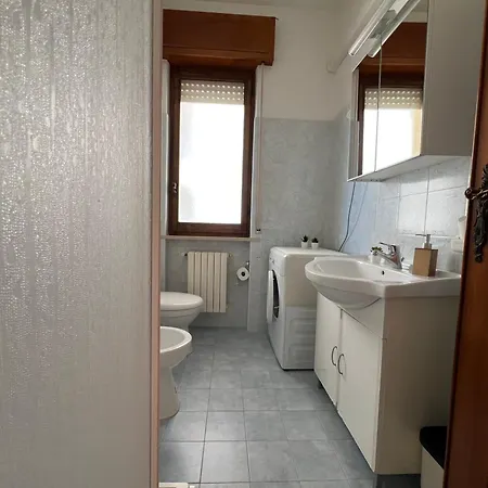 Appartamento Fronte Mare Con Balcone Vista Mare - 2 5 Posti Letto Silvi Paese